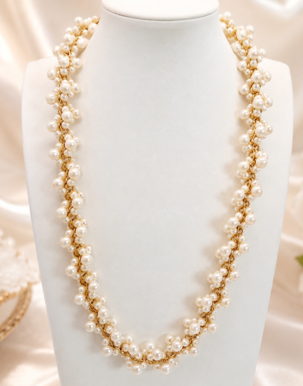Vintage Lady Remington Faux Pearl Cluster Necklace 20" Gold Tone Beaded Bridal